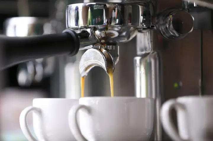 Estudo diz que beber café reduz risco de arritmia cardíaca