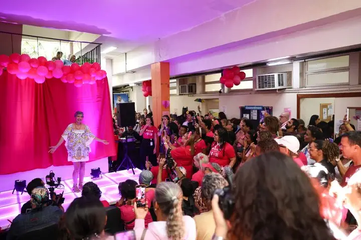 Inca promove autoestima de pacientes em celebração do Outubro Rosa