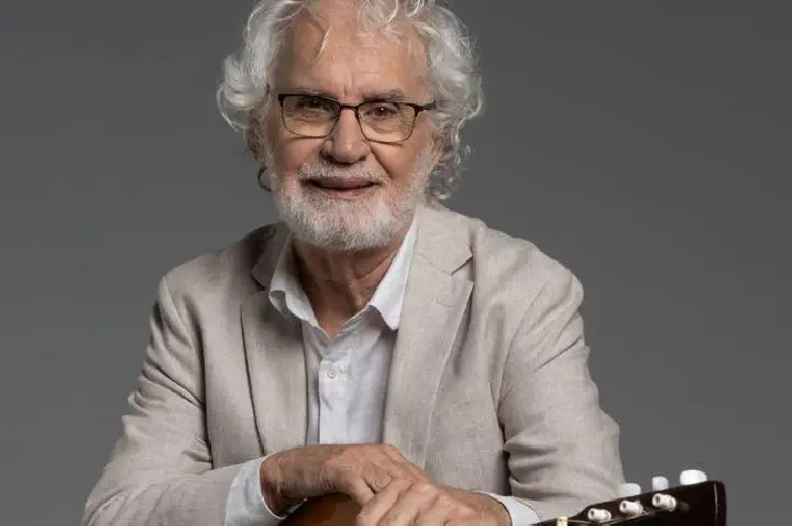 Renato Teixeira se apresenta com Orquestra de Heliópolis em Lençóis Paulista