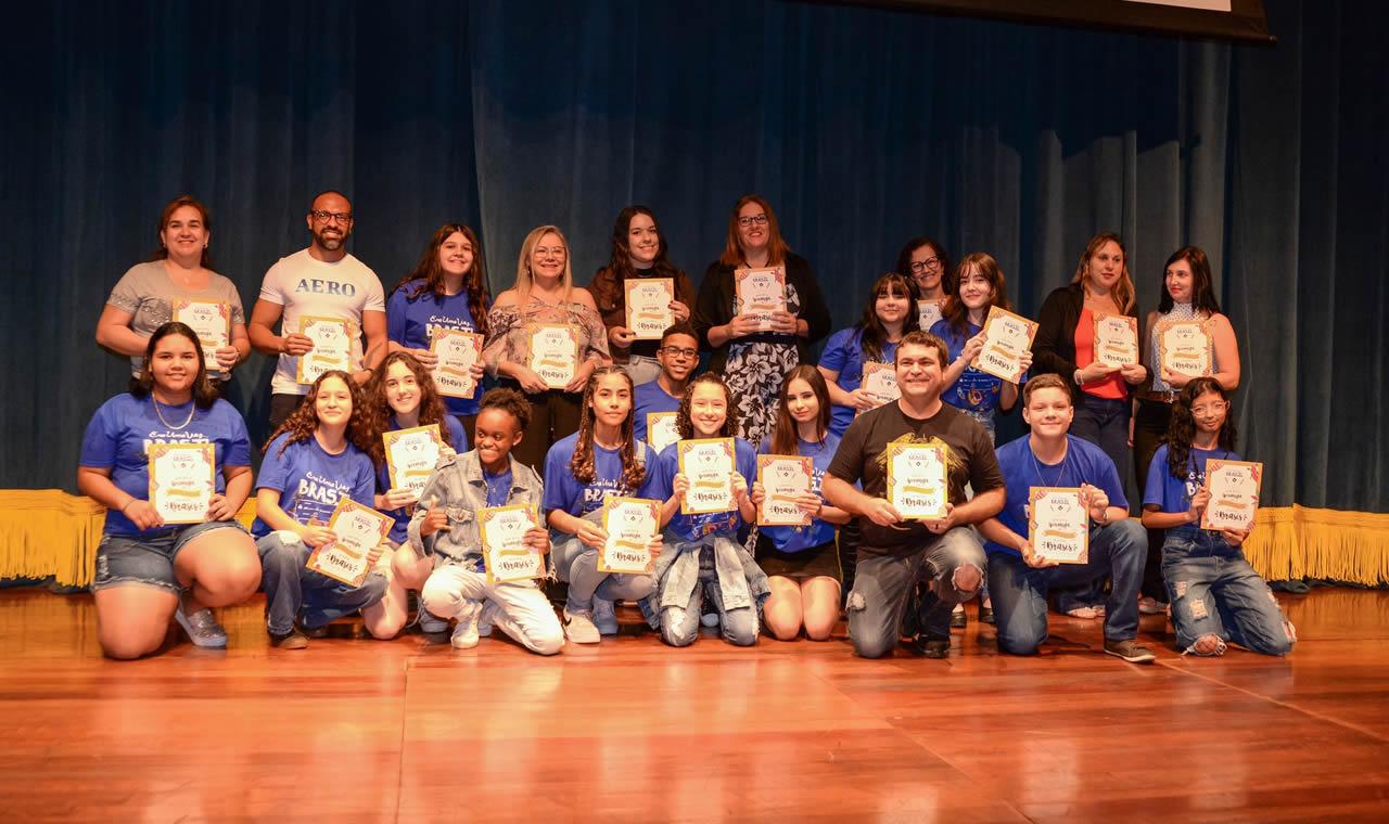 Alunos e Professores de Lençóis Paulista e Macatuba vão para Portugal em Novembro
