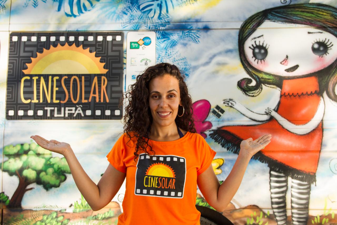 CineSolar traz cinema movido a energia solar e diversão gratuita para Lençóis Paulista