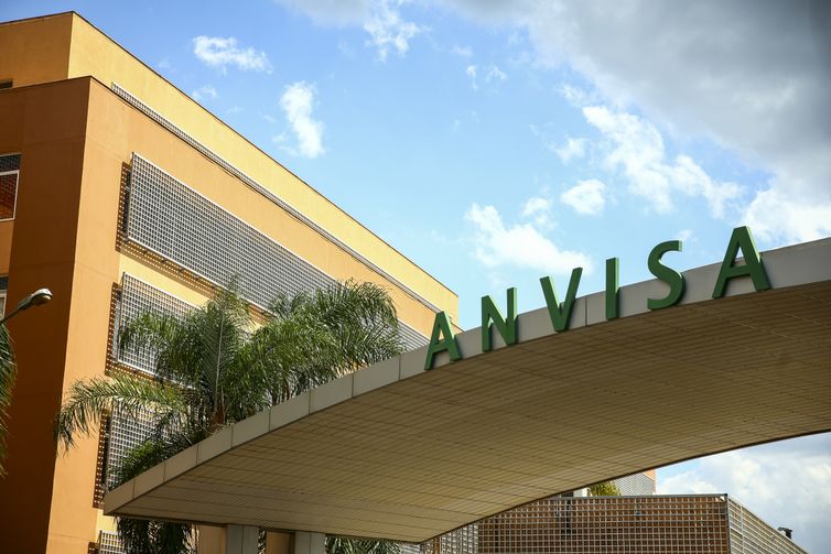 Anvisa manda retirar do mercado duas marcas de suplemento alimentar