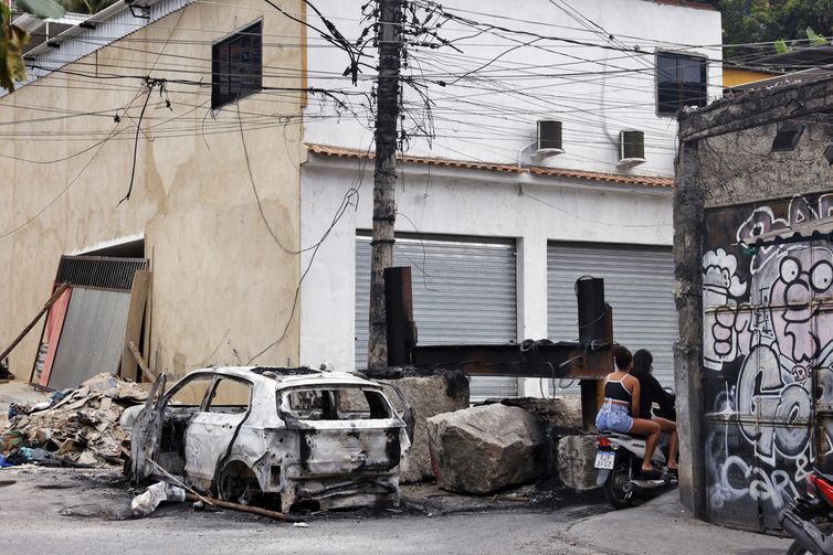 Nenhuma mulher morreu durante operação no Rio, diz Polícia Civil