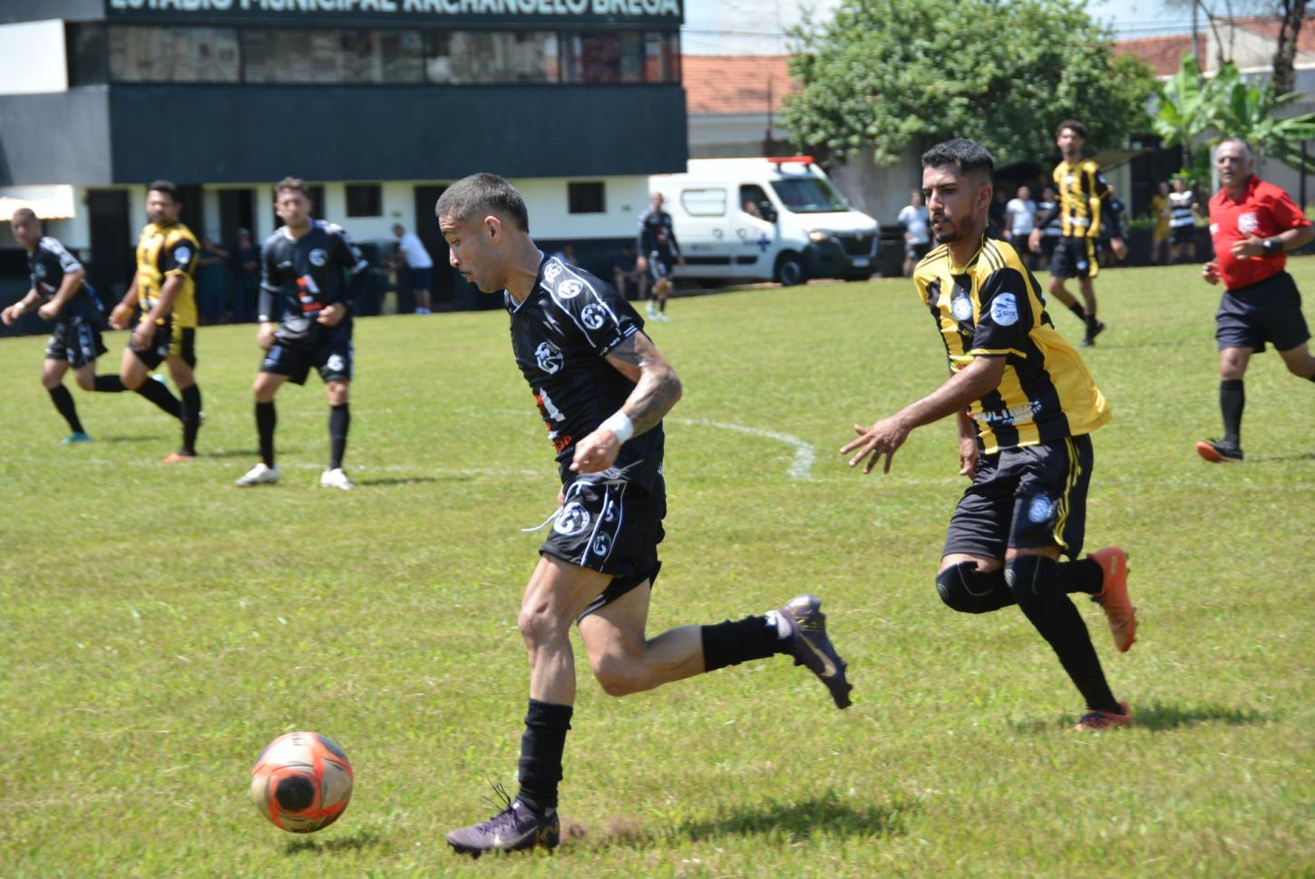 Copa Cidade do Livro começa com 22 gols na rodada de abertura