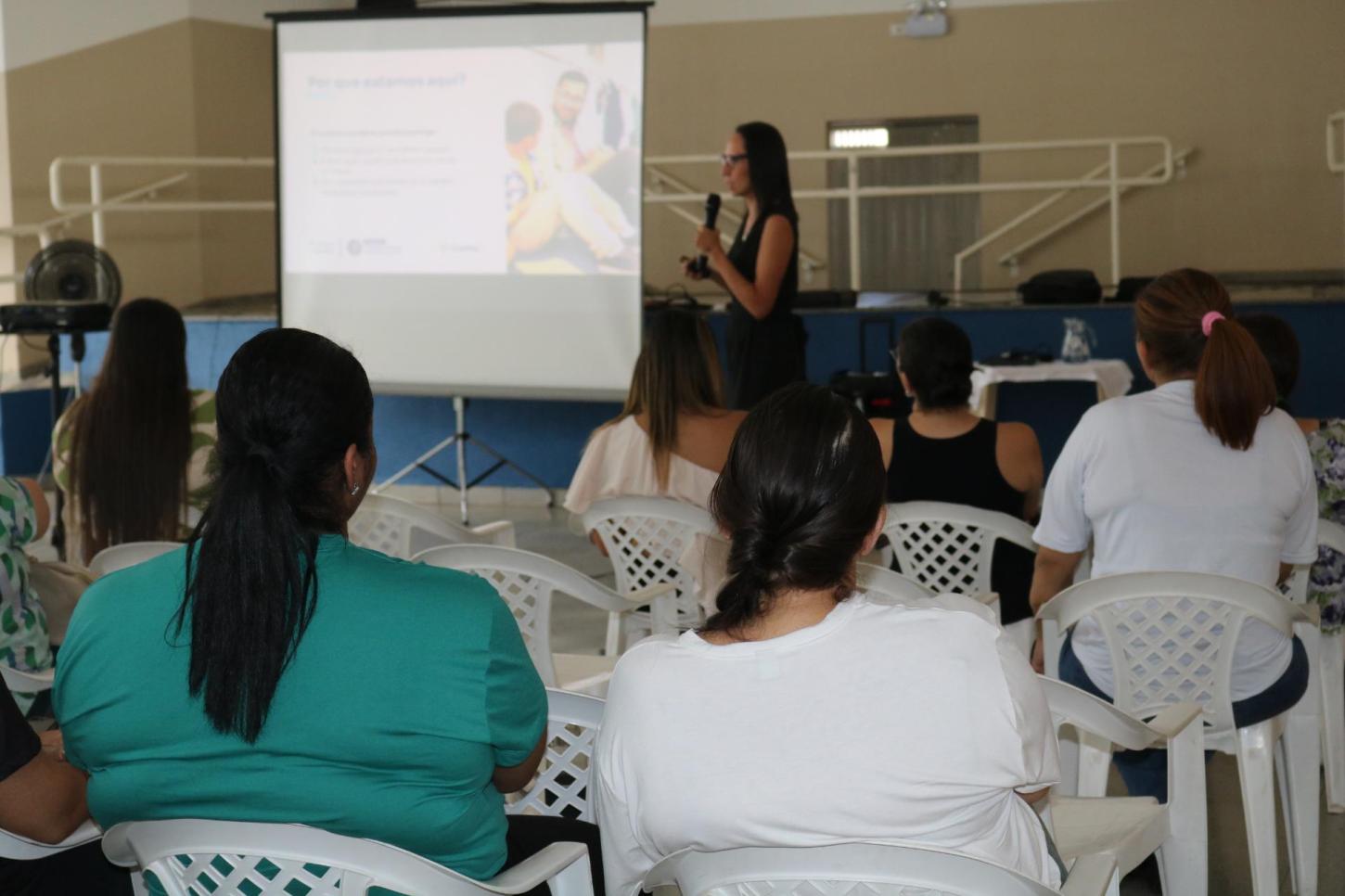 Capacitação fortalece rede de apoio a pessoas com TEA em Lençóis Paulista