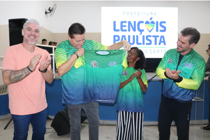 Atletas de Lençóis Paulista recebem homenagem antes dos Jogos da Melhor Idade