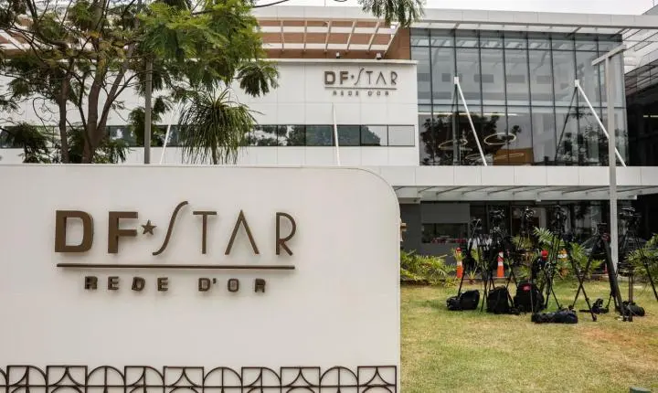 Bolsonaro deixa a UTI, mas não tem previsão de alta hospitalar