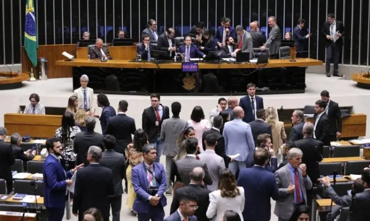 Câmara pode votar projeto que prevê quebra de sigilo bancário para fixar pensão alimentícia