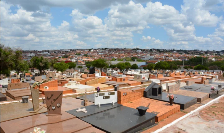 Cemitério terá dedetização e ficará fechado por dois dias