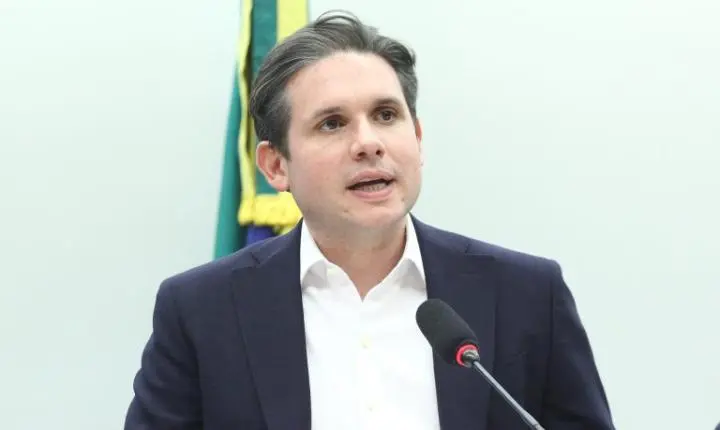 Motta diz que governo está dividido sobre fim da 