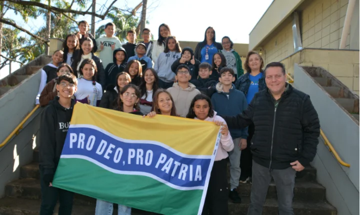 Projeto leva estudantes para conhecer de perto o funcionamento da Prefeitura e da Câmara